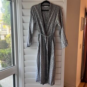 Eileen West 100% Cotton Floral Robe